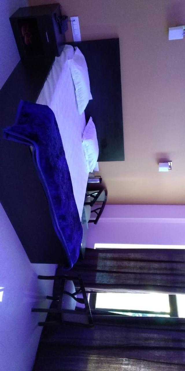Hotel-78 Pithorāgarh Buitenkant foto