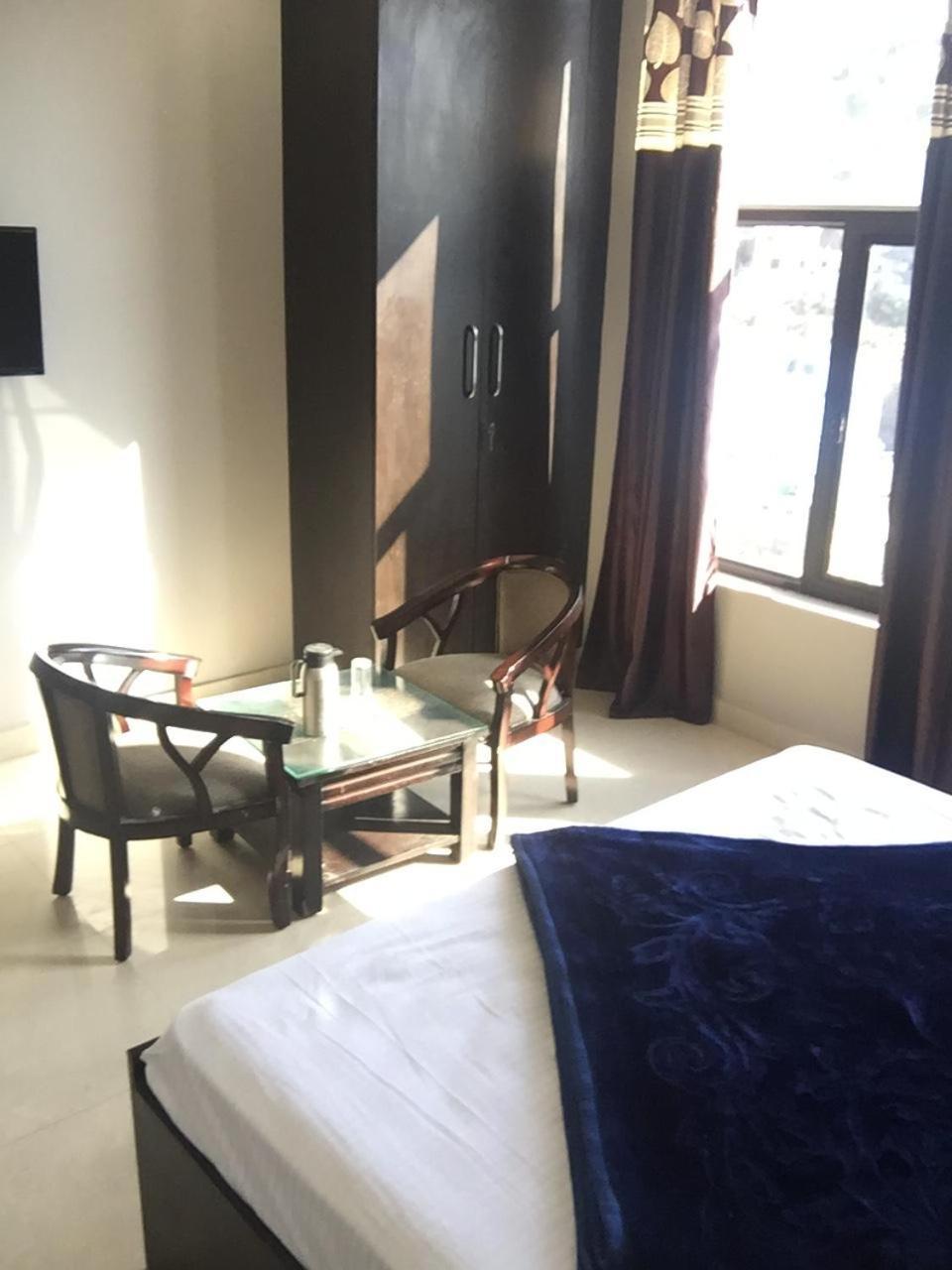 Hotel-78 Pithorāgarh Buitenkant foto