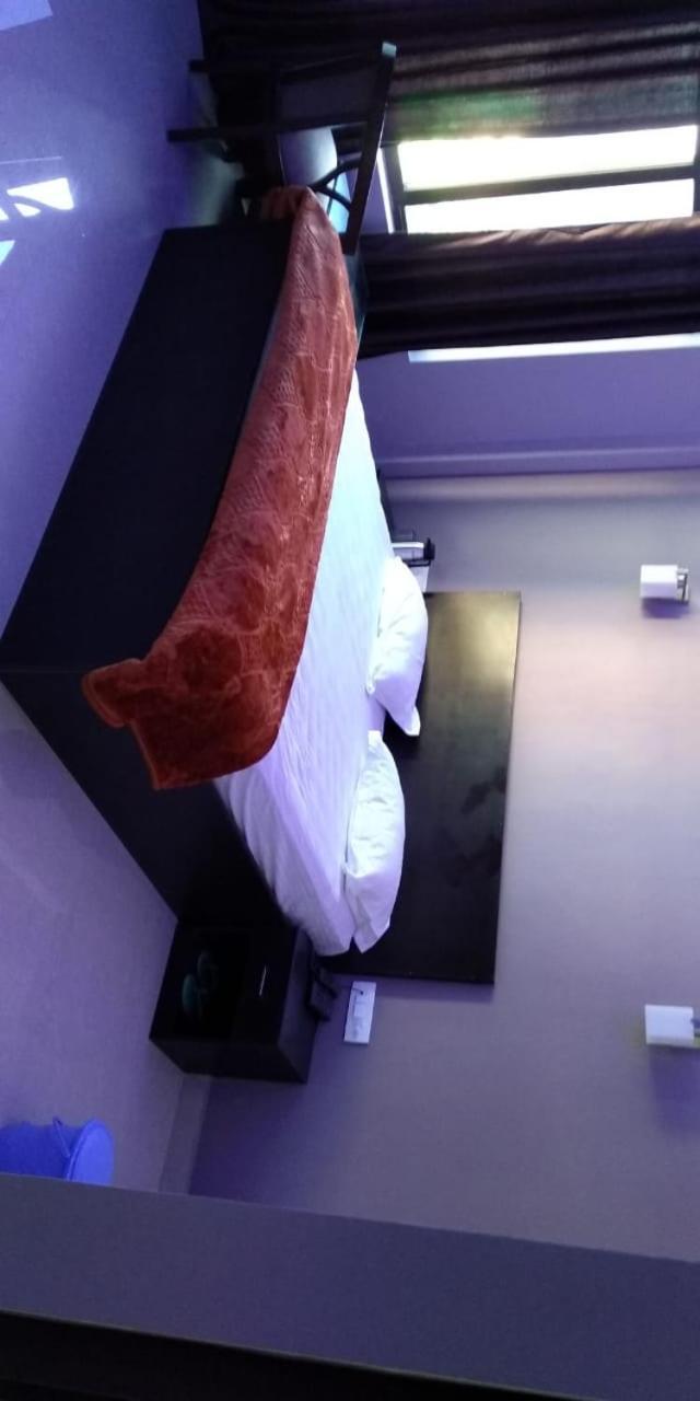 Hotel-78 Pithorāgarh Buitenkant foto