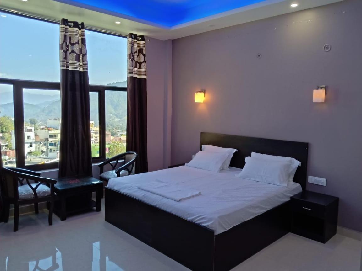 Hotel-78 Pithorāgarh Buitenkant foto