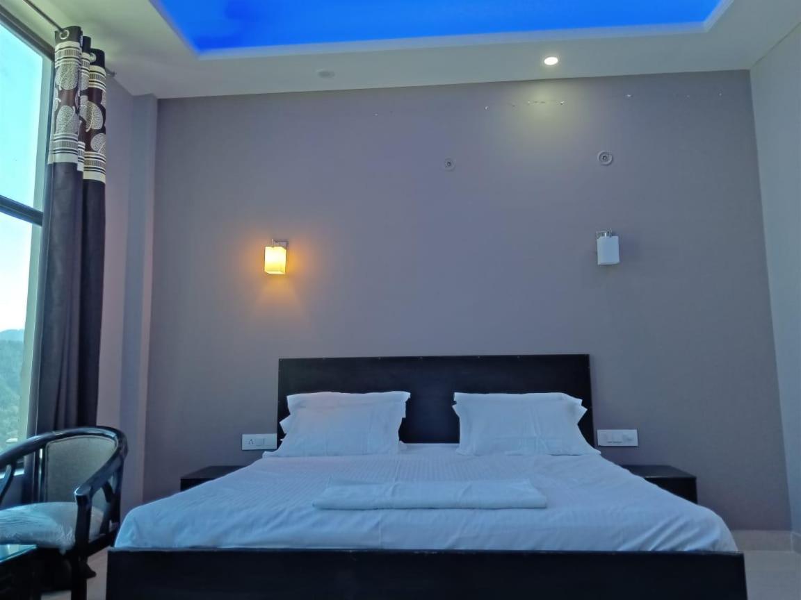 Hotel-78 Pithorāgarh Buitenkant foto