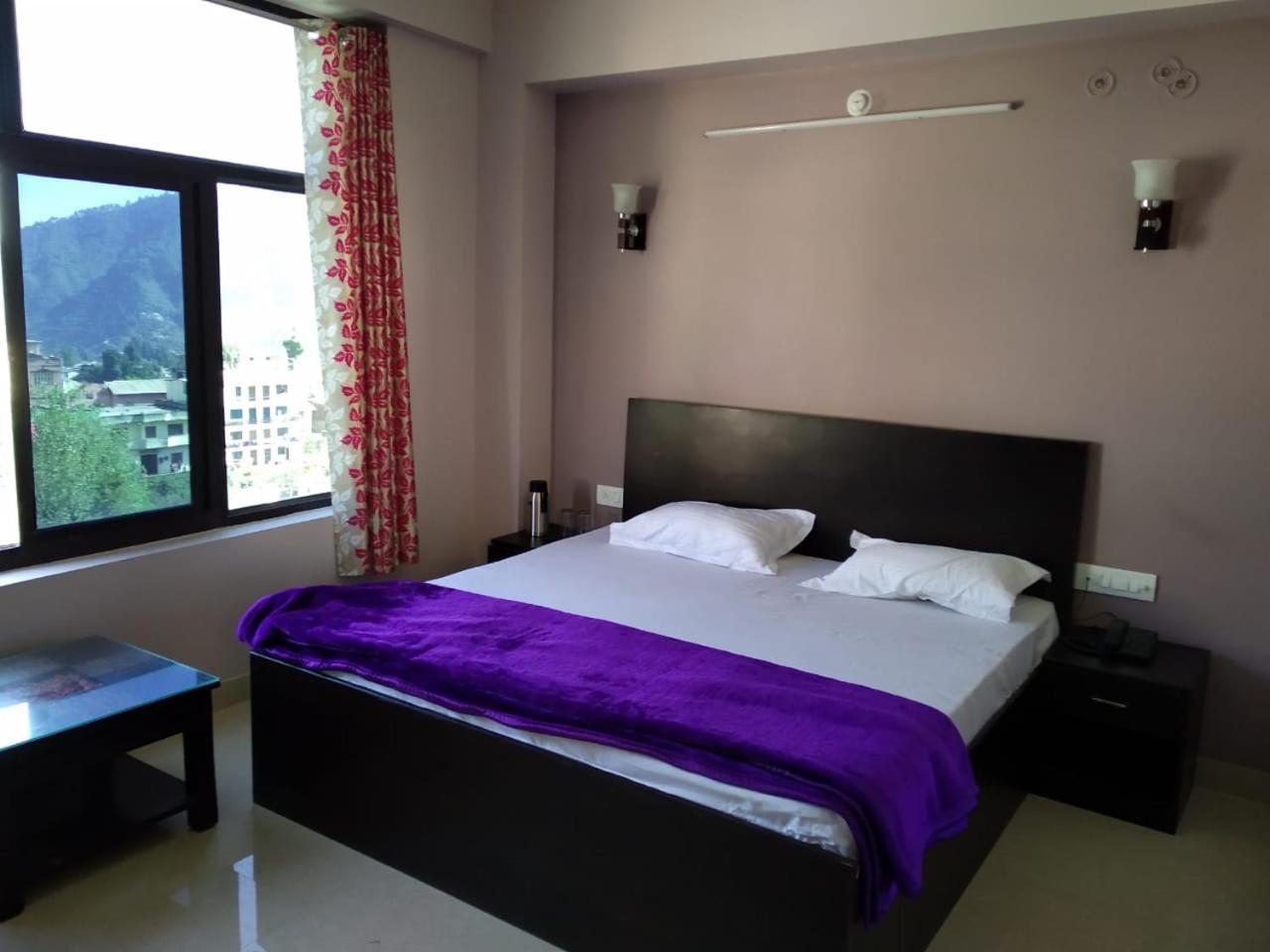 Hotel-78 Pithorāgarh Buitenkant foto